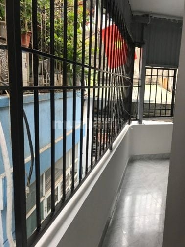 Nhà ngõ Chùa Hưng Ký 26m2 mặt tiền 4.2m 5 tầng 5.25 tỷ.