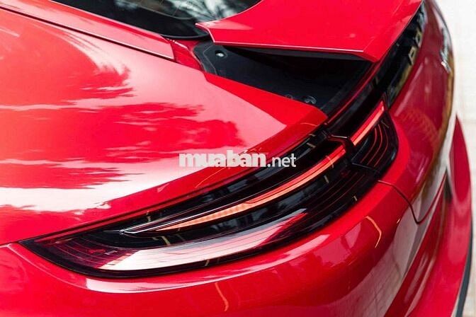 Porsche Panamera Model 2018 . Đỏ - Kem . Full BD