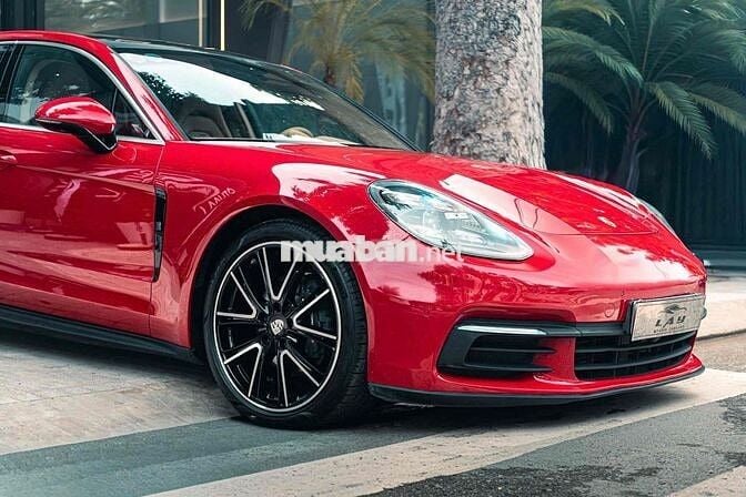 Porsche Panamera Model 2018 . Đỏ - Kem . Full BD