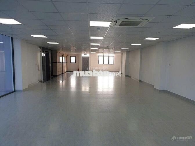 CHO THUÊ NHÀ MẶT TIỀN BA THÁNG HAI QUẬN 10