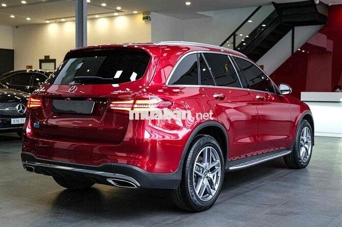 Mercedes GLC 300 4Matic 2019 - 61000 km