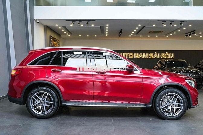 Mercedes GLC 300 4Matic 2019 - 61000 km