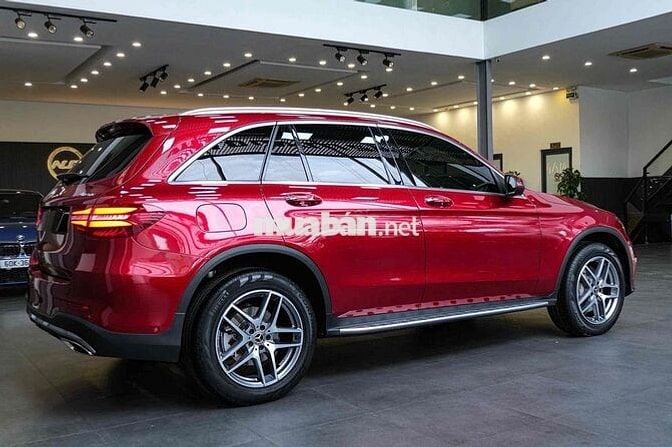 Mercedes GLC 300 4Matic 2019 - 61000 km