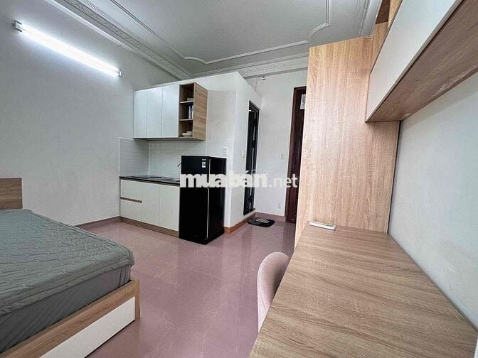 STUDIO BAN CÔNG LỚN NGAY CHỢ HOÀ HƯNG - KHU AN NINH CAO