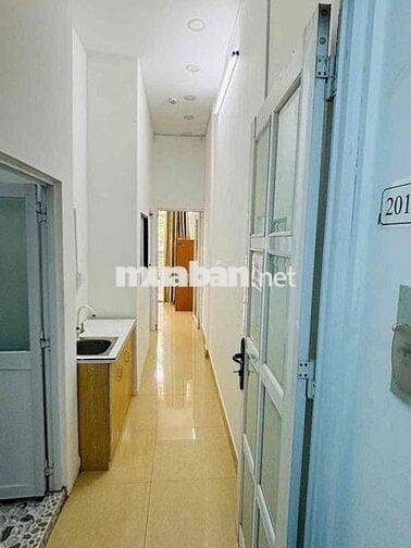 CĂN HỘ 2 PHÒNG NGỦ BAN CÔNG GIÁ RẺ_FULL NỘI THẤT_GẦN