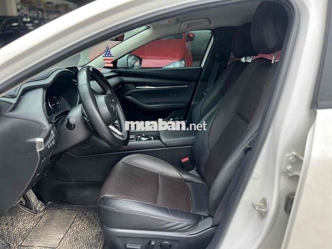 Mazda 3 2024 1.5L Luxury - 26000 km