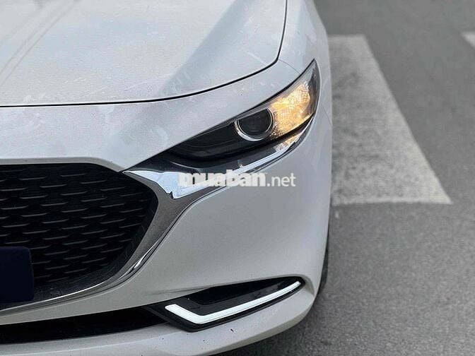 Mazda 3 2024 1.5L Luxury - 26000 km