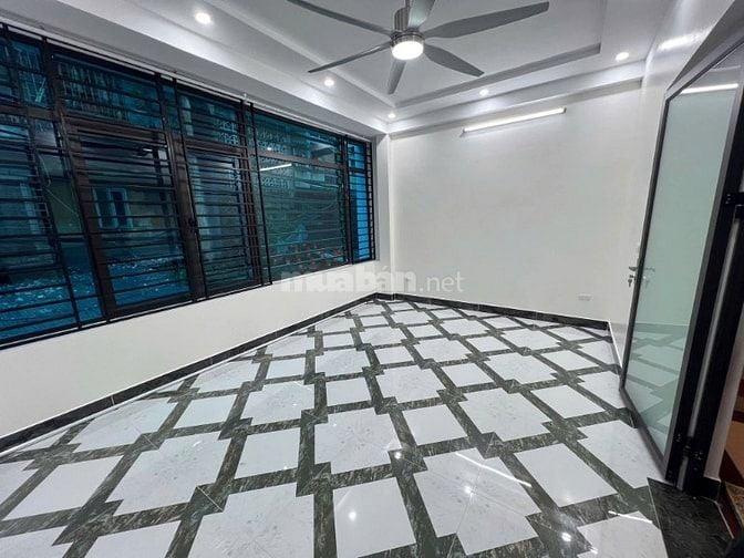 Bán Nhà Ô Tô Trong Nhà, Kim Ngưu, 30/35m, 5 tầng, mt 5m, giá 14.85 tỷ