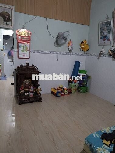 Nhà nguyên căn diện tích 35 m2 gồm 2 pn và 1wc đường TCH18 quận 12