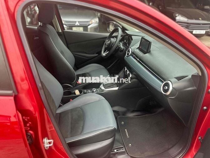 Mazda 2 2021 Sport 1.5 Luxury - 2000 km