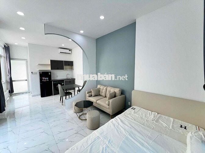 Studio cửa sổ trời – Full nội thất cao cấp – Gần ĐH Văn Lang & ĐH Công