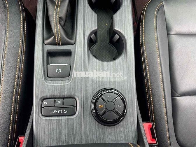 Ford Ranger 2023 Wildtrak 2.0L 4x4 AT - 3 vạn