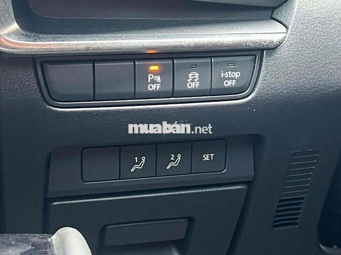 Mazda 3 2024 1.5L Luxury - 26000 km