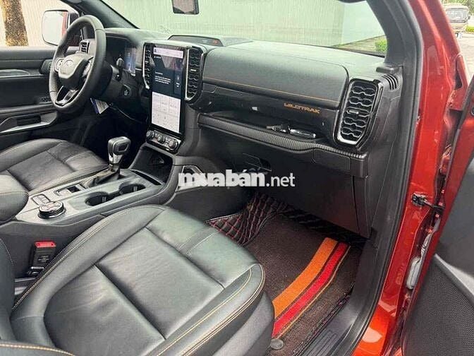 Ford Ranger 2023 Wildtrak 2.0L 4x4 AT - 3 vạn