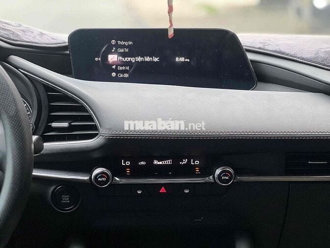 Mazda 3 2024 1.5L Luxury - 26000 km