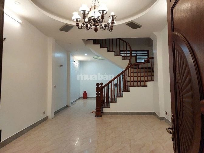 Cho thuê nhà 5 tầng làm văn phòng