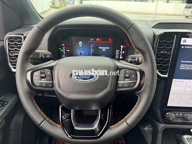 Ford Ranger 2023 Wildtrak 2.0L 4x4 AT - 3 vạn