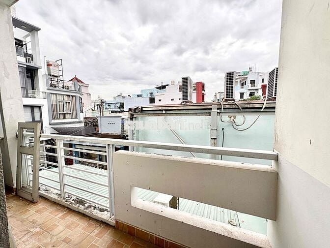 Phòng mới giá rẻ gần Emart PHY