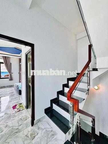 NHÀ MỚI TINH FULL NT XE HƠI NGỦ TRONG NHA 3PN THỐNG NHẤT P16 GÒ VẤP