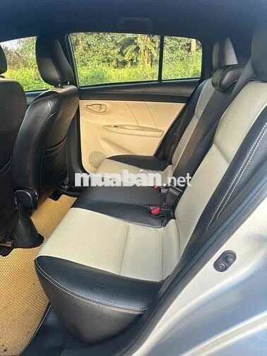 Toyota Yaris 2015 1.3E - 120000 km