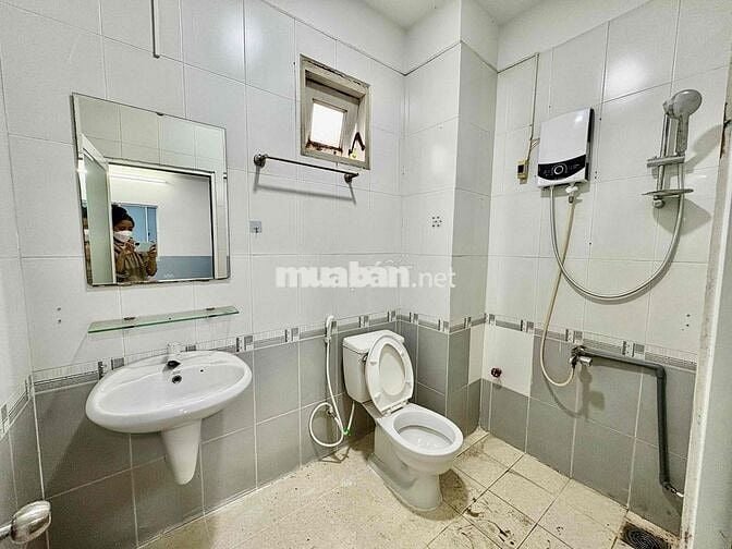 Phòng mới giá rẻ gần Emart PHY