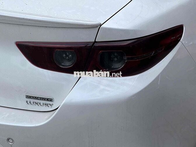 Mazda 3 2024 1.5L Luxury - 26000 km