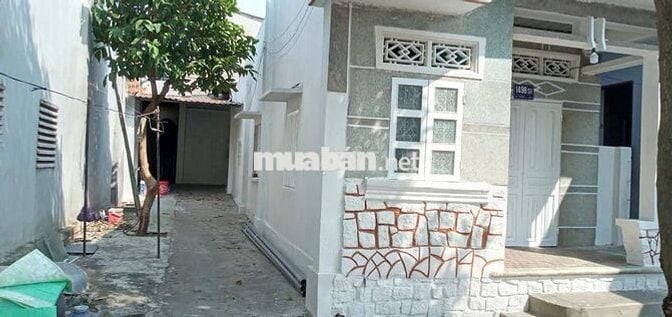 Bán nhà cấp4 gần chợ,hẻm xe hoi.