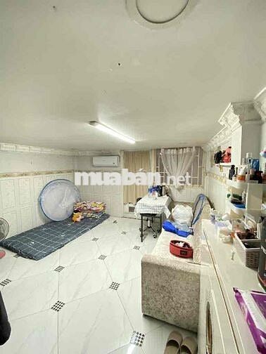 Nhỉnh 10 Tỷ  MT Chợ Rạch Ông, DT 49m2 Ngan 4m, 5PN, Dòng Tiền 22tr/t