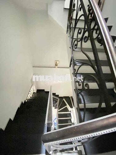 Nhỉnh 10 Tỷ  MT Chợ Rạch Ông, DT 49m2 Ngan 4m, 5PN, Dòng Tiền 22tr/t