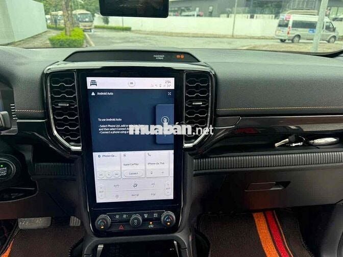 Ford Ranger 2023 Wildtrak 2.0L 4x4 AT - 3 vạn