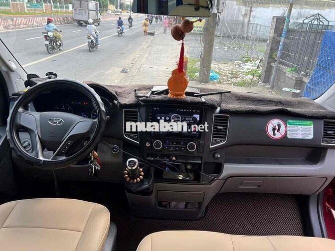Hyundai Solati 2019 2.5L 16chỗ xe đẹp fuloption
