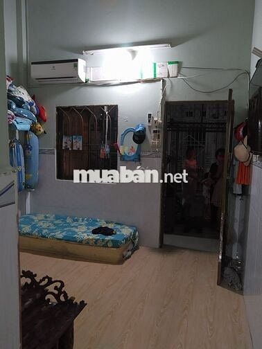 Nhà nguyên căn diện tích 35 m2 gồm 2 pn và 1wc đường TCH18 quận 12