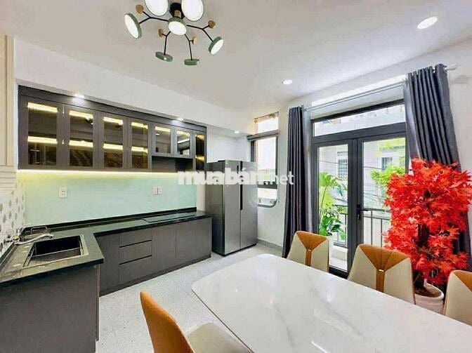 Chính chủ cho thuê nguyên căn 132/ đường số 9, p.9 GV cũ