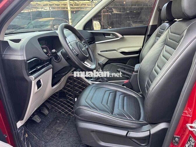 Kia Carens 2023 - 33000 km