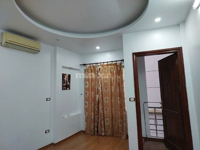 Cho thuê nhà 5 tầng làm văn phòng