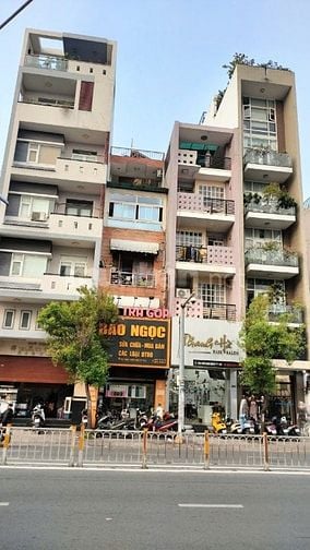 Bán gấp nhà MT Trần Hưng Đạo đoạn 2 chiều P5 Q5 DT 4 x 22m  giá 29 tỷ