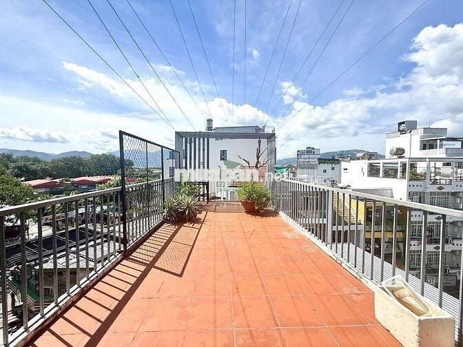 CHO THUÊ NHÀ KINH DOANH KHU BÀN CỜ GẦN PHỐ HÀN QUỐC GIÁ 35 TRIỆU/THÁNG