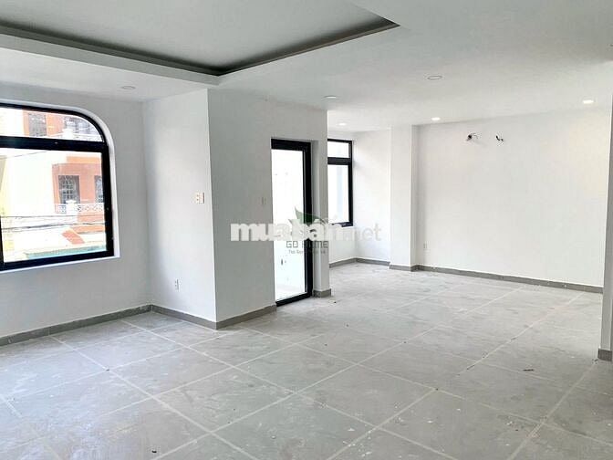 CHO THUÊ NHÀ KINH DOANH 4 TẦNG MỚI BÀN CỜ TRUNG TÂM GIÁ 45 TRIỆU/THÁNG