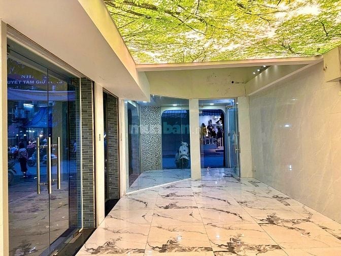 Bán nhà mặt phố Hoàng Sa, 21,5 tỷ, 64m2, giá ưu đãi, view đẹp