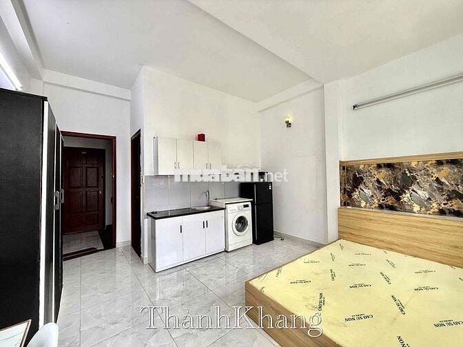 Cho Thuê Căn Hộ Bancol Máy Giặt Riêng Full NT Đi Bộ Qua Đại Học UEH