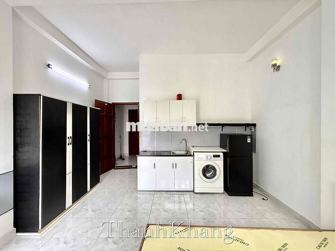 Cho Thuê Căn Hộ Bancol Máy Giặt Riêng Full NT Đi Bộ Qua Đại Học UEH