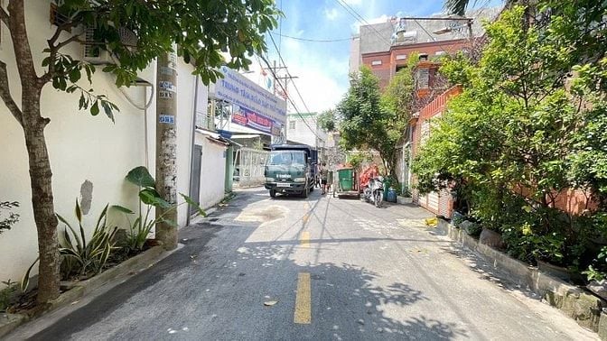 GIẢM 500TR BÁN GẤP NHÀ NGAY LÊ VĂN KHƯƠNG - TRƯỜNG ĐẠI HỌC CÔNG THƯƠNG