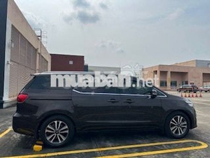 Kia Sedona 2018 2.2 DATH - 125139 km