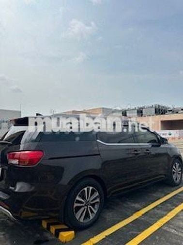 Kia Sedona 2018 2.2 DATH - 125139 km