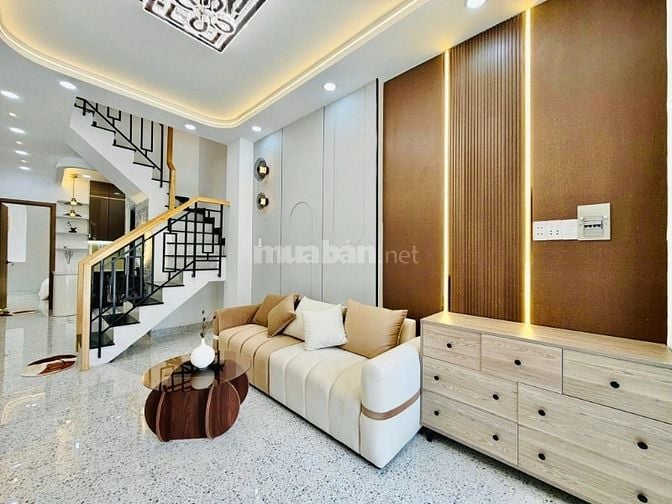 Bán nhà mới mặt tiền kinh doanh- Gần Công Viên Gia Định