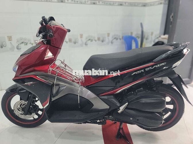 Honda Air Blade 125 .Bstp 9 chủ sang tên ủu quyền