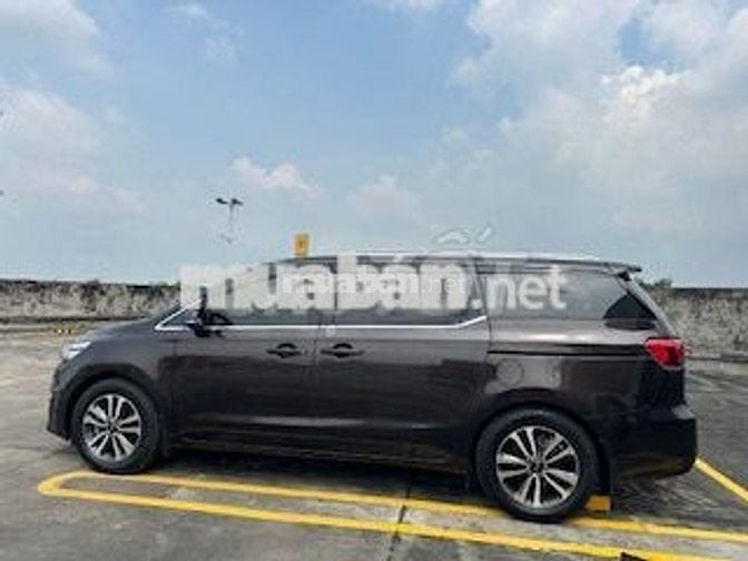 Kia Sedona 2018 2.2 DATH - 125139 km