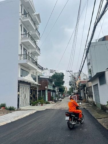 Can hộ Dịch vụ 65 phòng 1/ P V Hớn, thu nhập 150tr/1 tháng .Giá 37 tỷ 