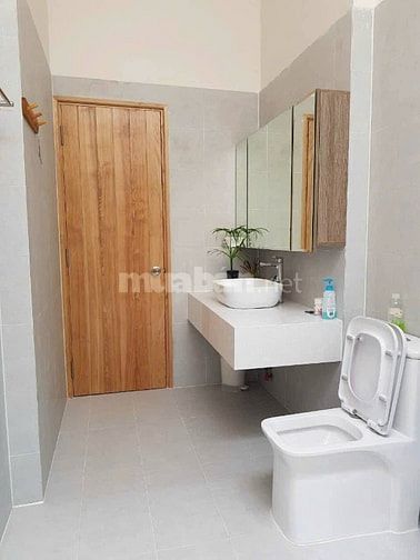 nhà cách mặt đường nguyễn văn lộng 2 căn nhà (chính chủ rao bán)