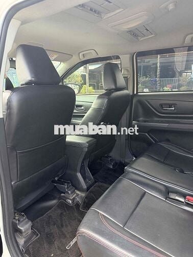 Toyota Avanza Premio đklđ 1/2024 Tự động 70000 km